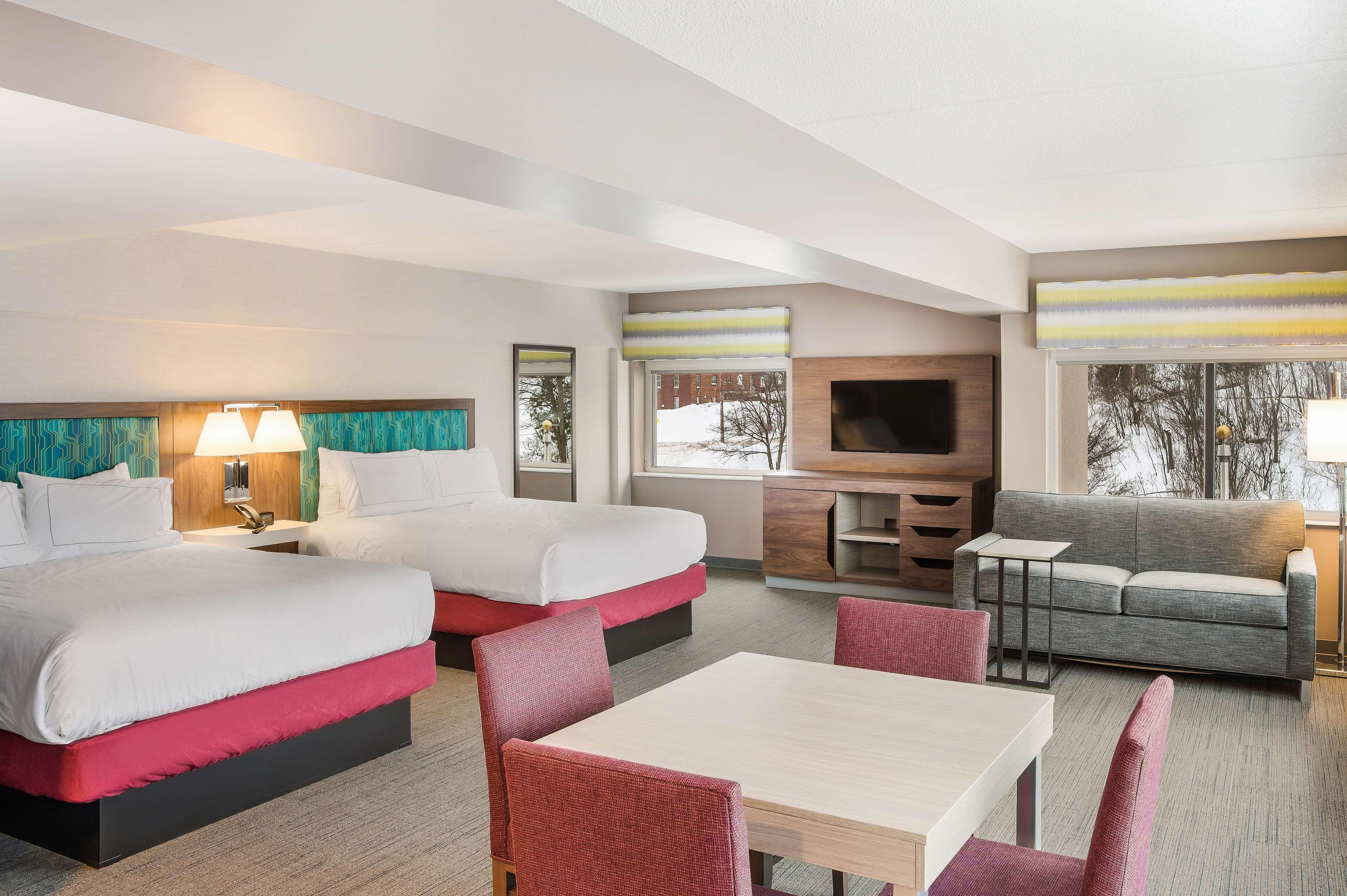 Hampton Inn & Suites Гоутон Екстер'єр фото