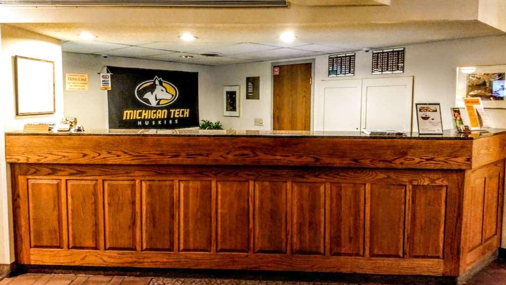 Hampton Inn & Suites Гоутон Інтер'єр фото