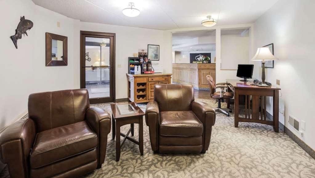 Hampton Inn & Suites Гоутон Інтер'єр фото